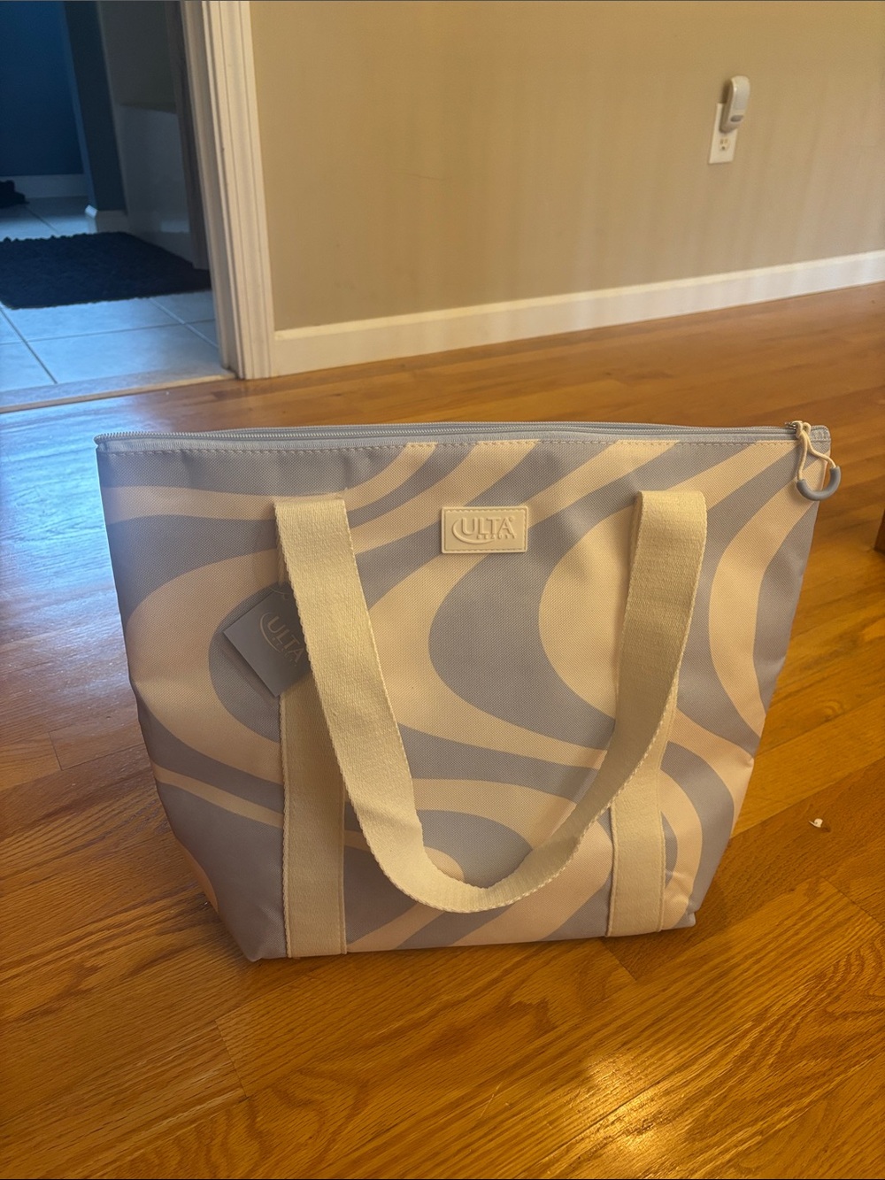 Ulta Beauty Insulated Cooler Tote Bag NWT